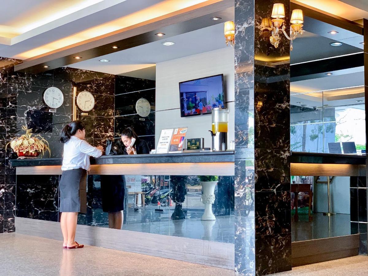 Os Hotel Edukits Fka Venesia Hotel Batam Exterior foto