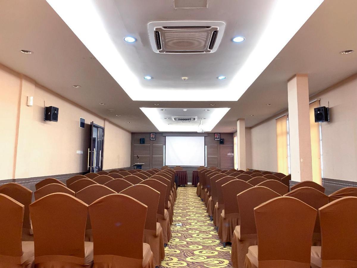 Os Hotel Edukits Fka Venesia Hotel Batam Exterior foto